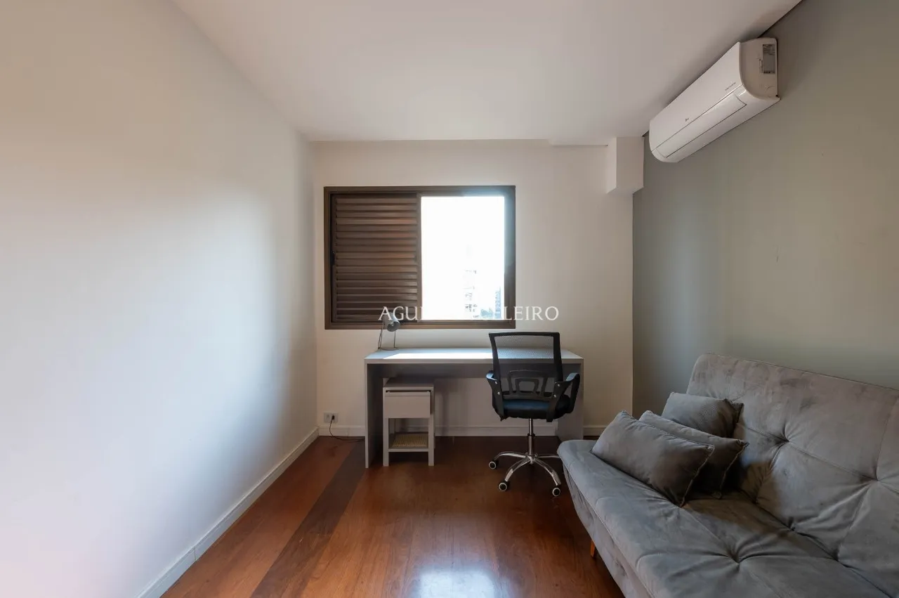 Apartamento espaçoso à venda na Vila Nova Conceição – 21767