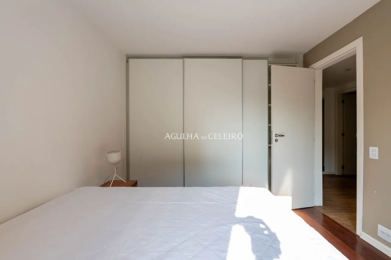 Apartamento espaçoso à venda na Vila Nova Conceição – 21767