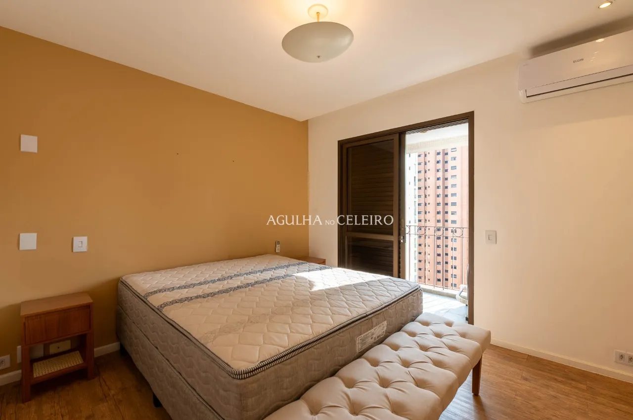 Apartamento espaçoso à venda na Vila Nova Conceição – 21767