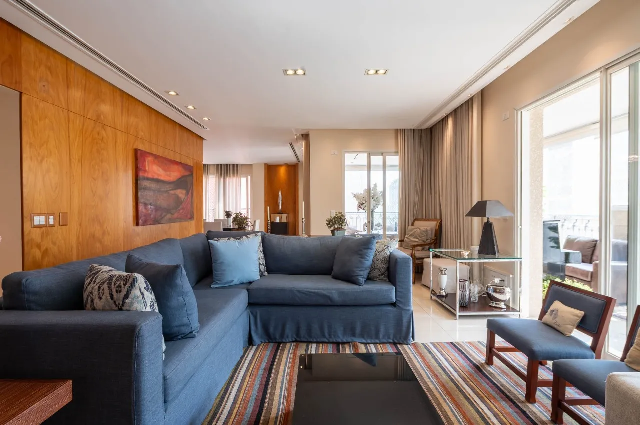 Apartament reformado à venda no Itaim Bibi. – 21778