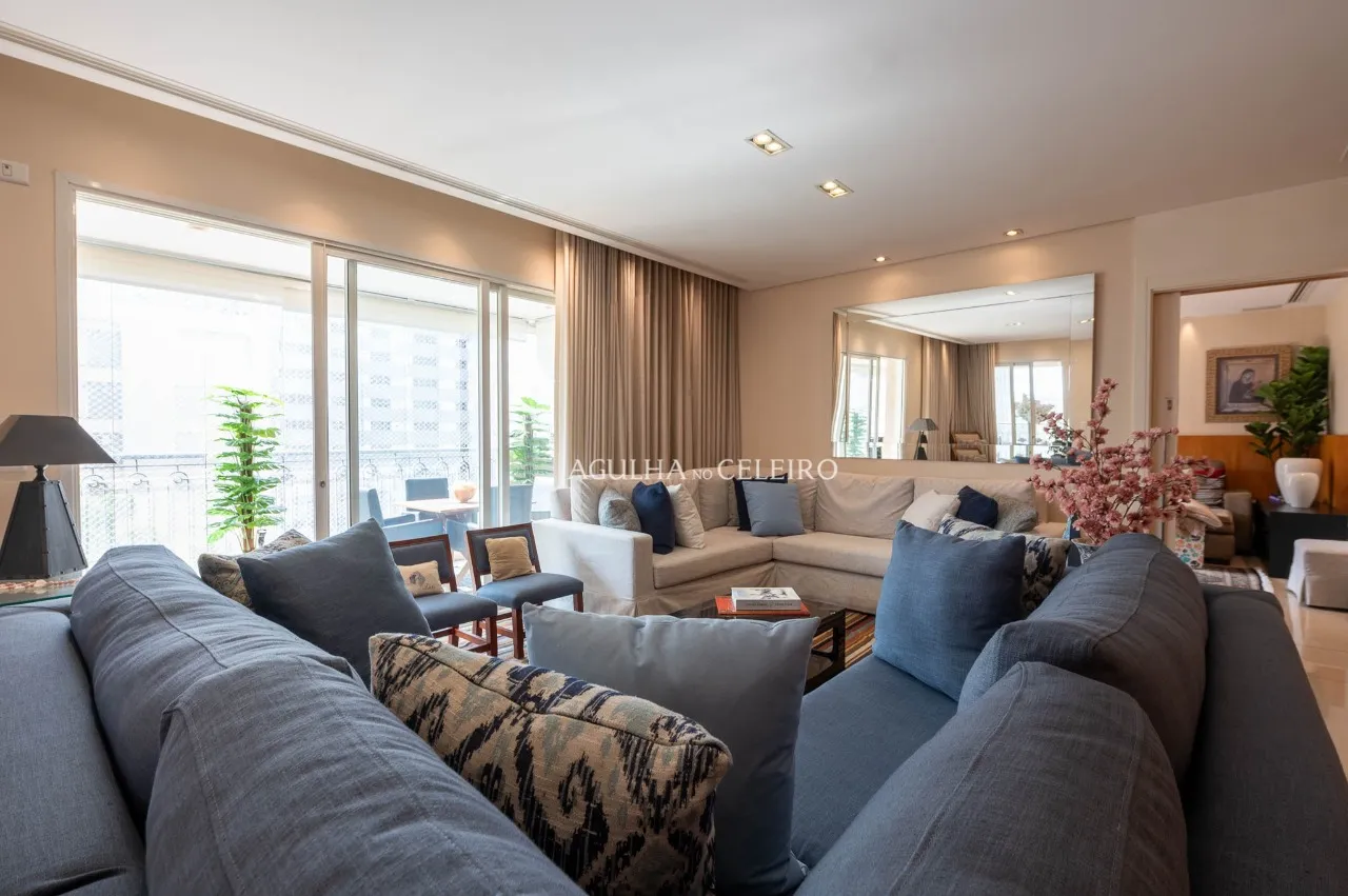 Apartament reformado à venda no Itaim Bibi. – 21778