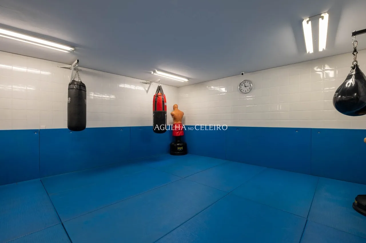 Apartament reformado à venda no Itaim Bibi. – 21778