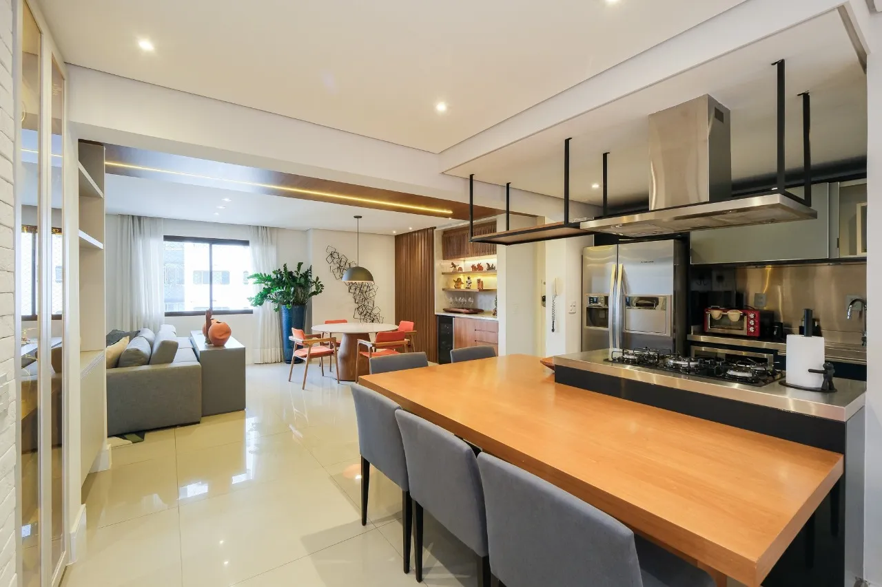 Apartamento reformado à venda na Vila Nova Conceição. – 21780