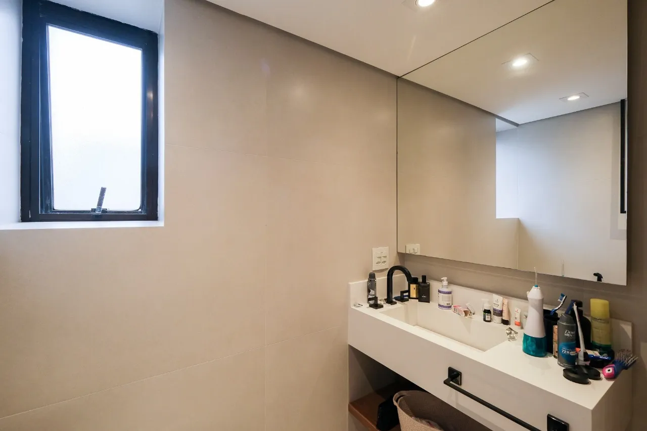 Apartamento reformado à venda na Vila Nova Conceição. – 21780