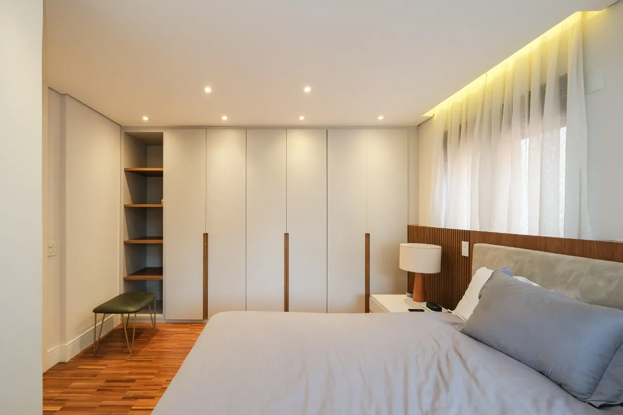 Apartamento reformado à venda na Vila Nova Conceição. – 21780