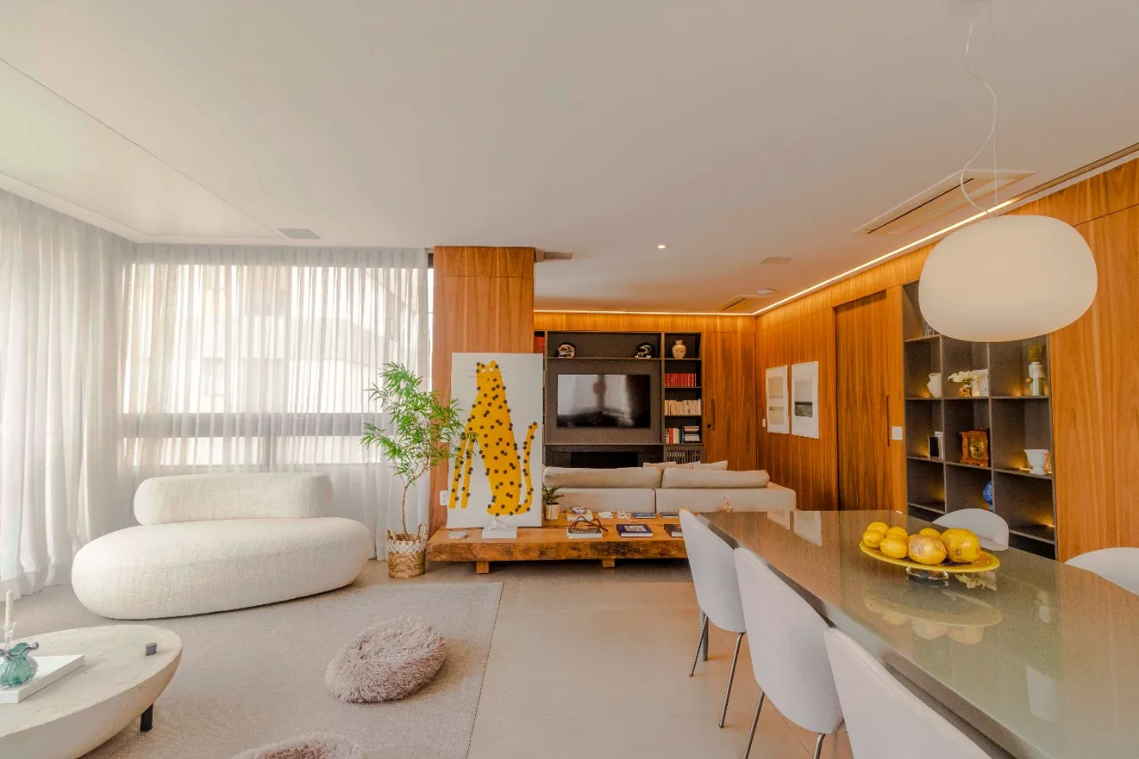 Layout contemporâneo e funcional, marcenaria impecável, ar-condicionado em todos ambientes, prédio novo com lazer completo. – 21782