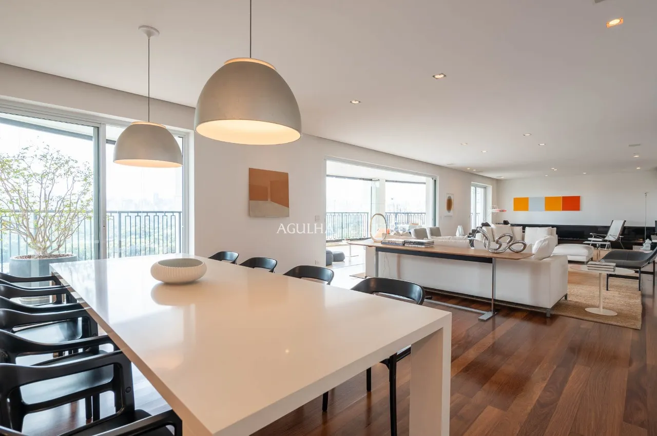 Apartamento maravilhoso com vista livre à venda no Itaim Bibi. – 21788