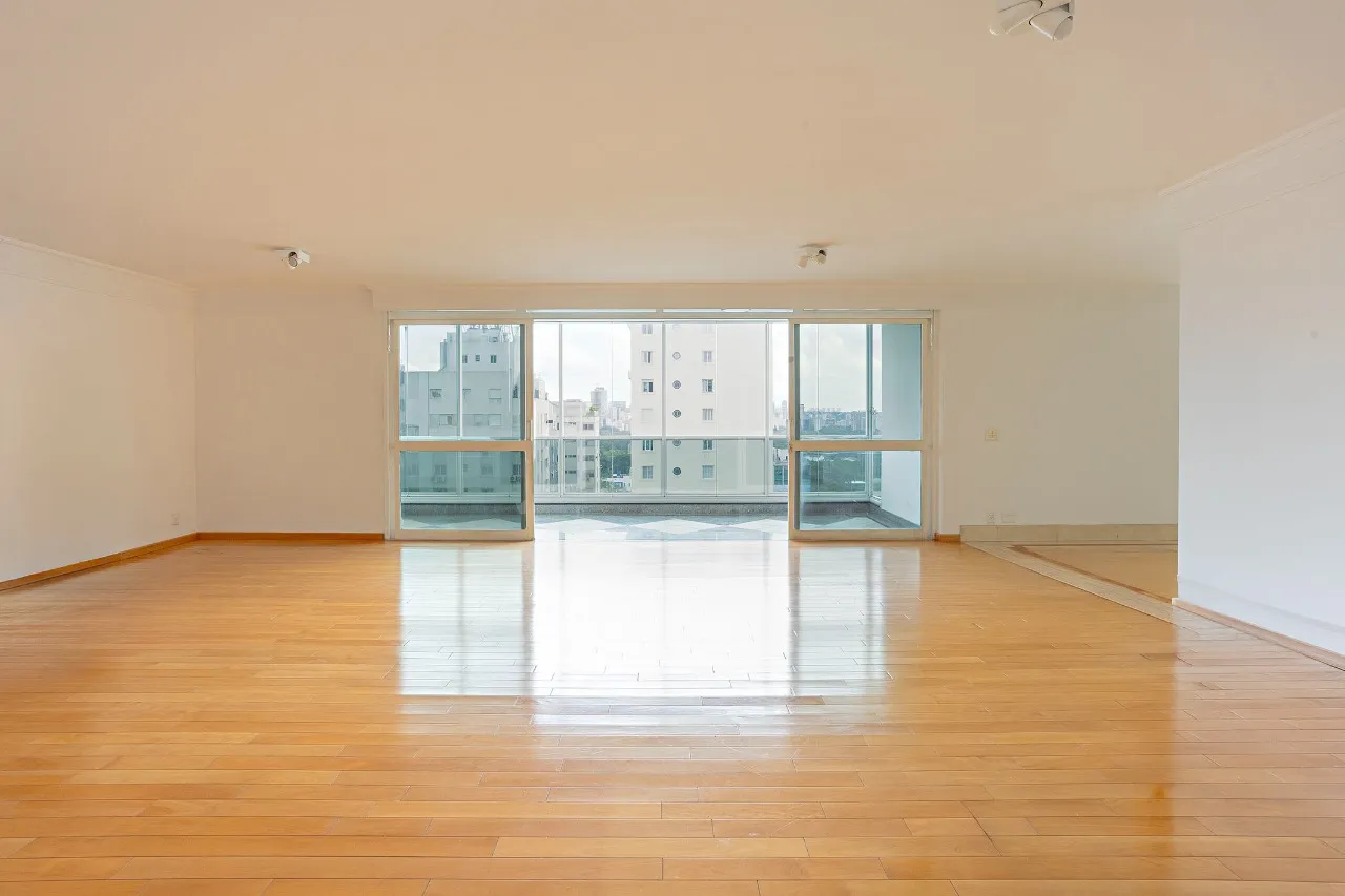 Apartamento com vista para o Paulistano em edifício de arquitetura brutalista – 21815