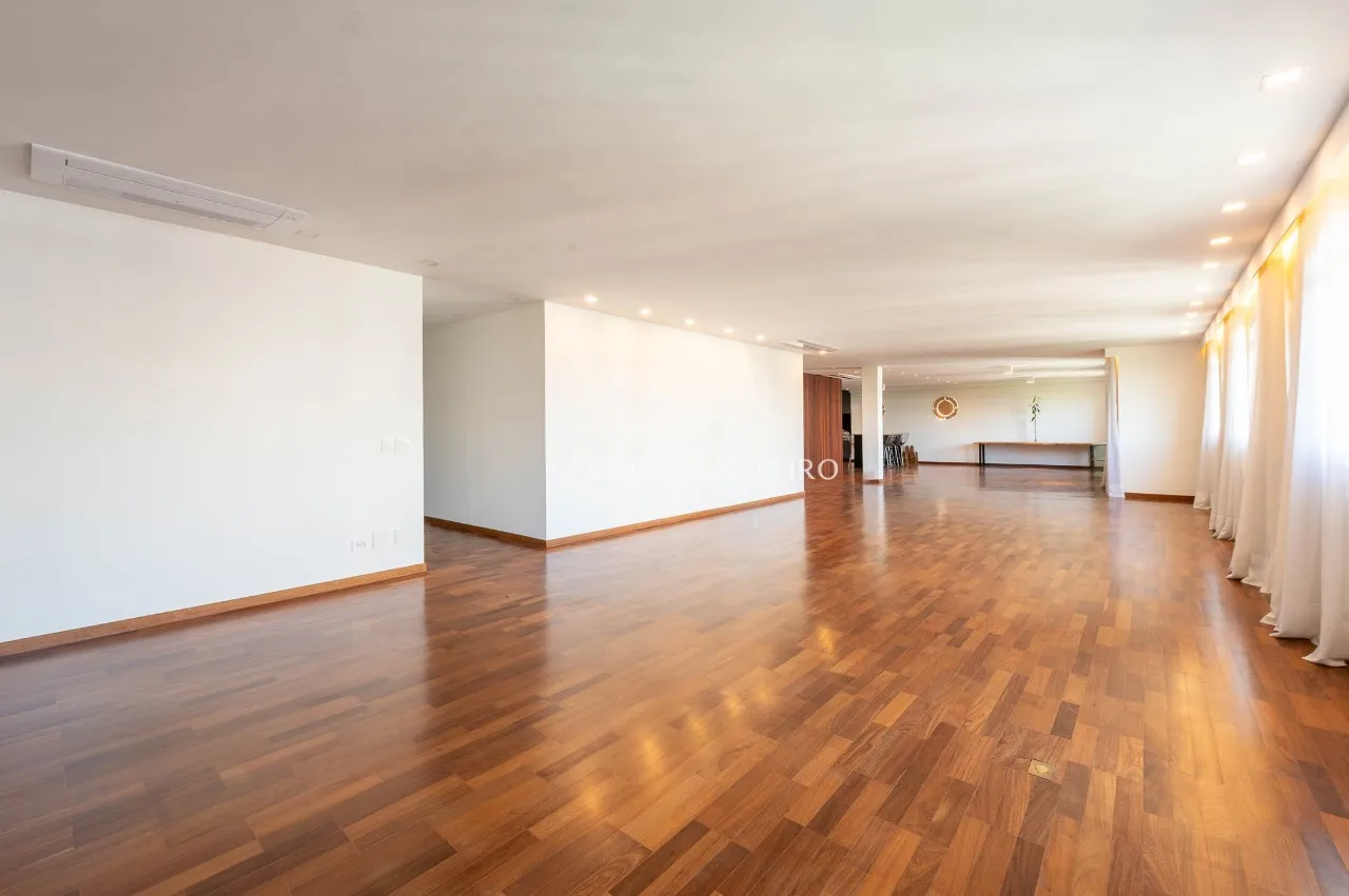 Oportunidade única em apartamento amplo no Itaim Bibi. – 21820