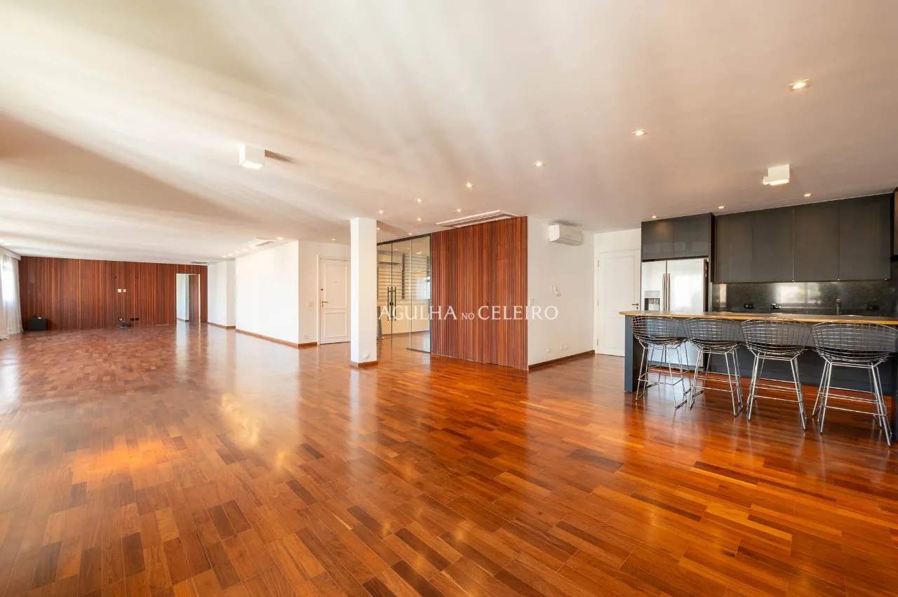 Oportunidade única em apartamento amplo no Itaim Bibi. – 21820