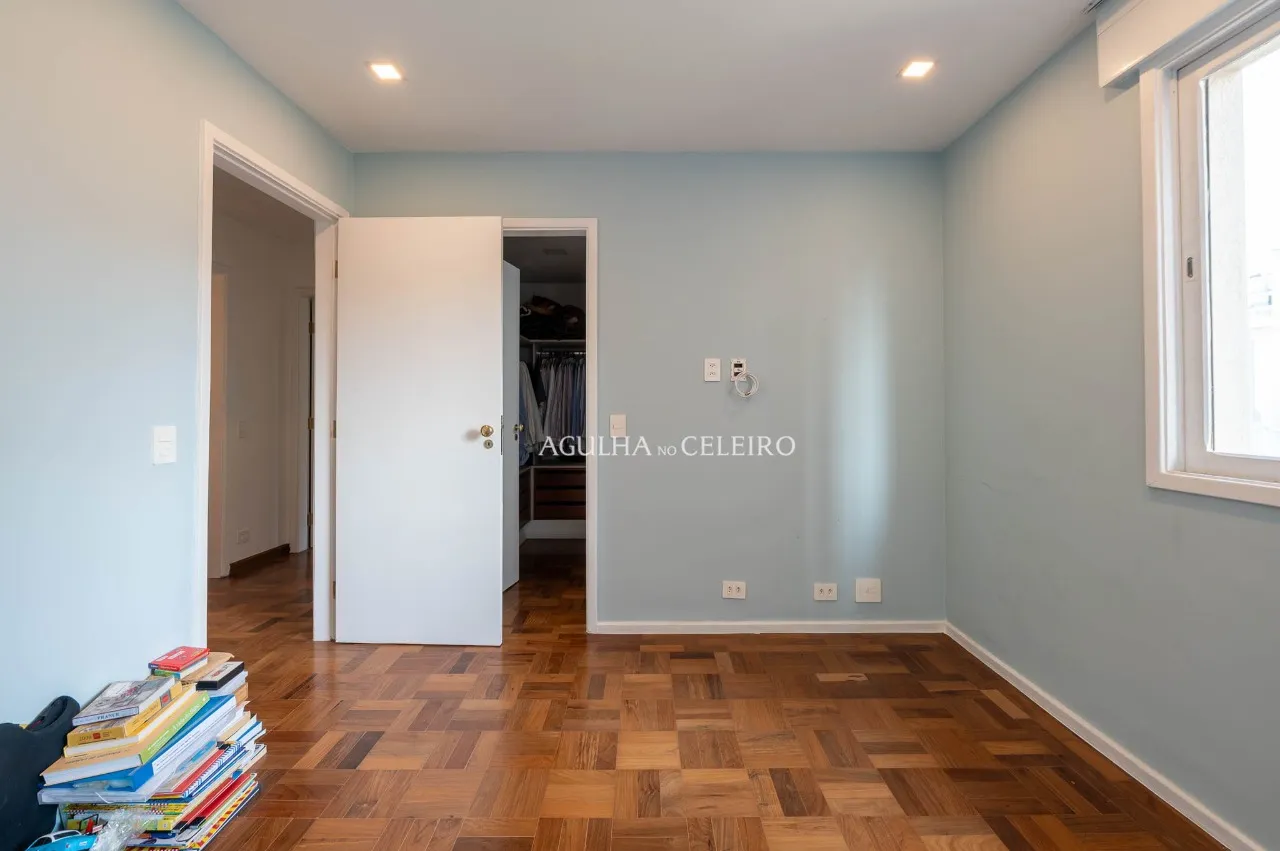 Oportunidade única em apartamento amplo no Itaim Bibi. – 21820
