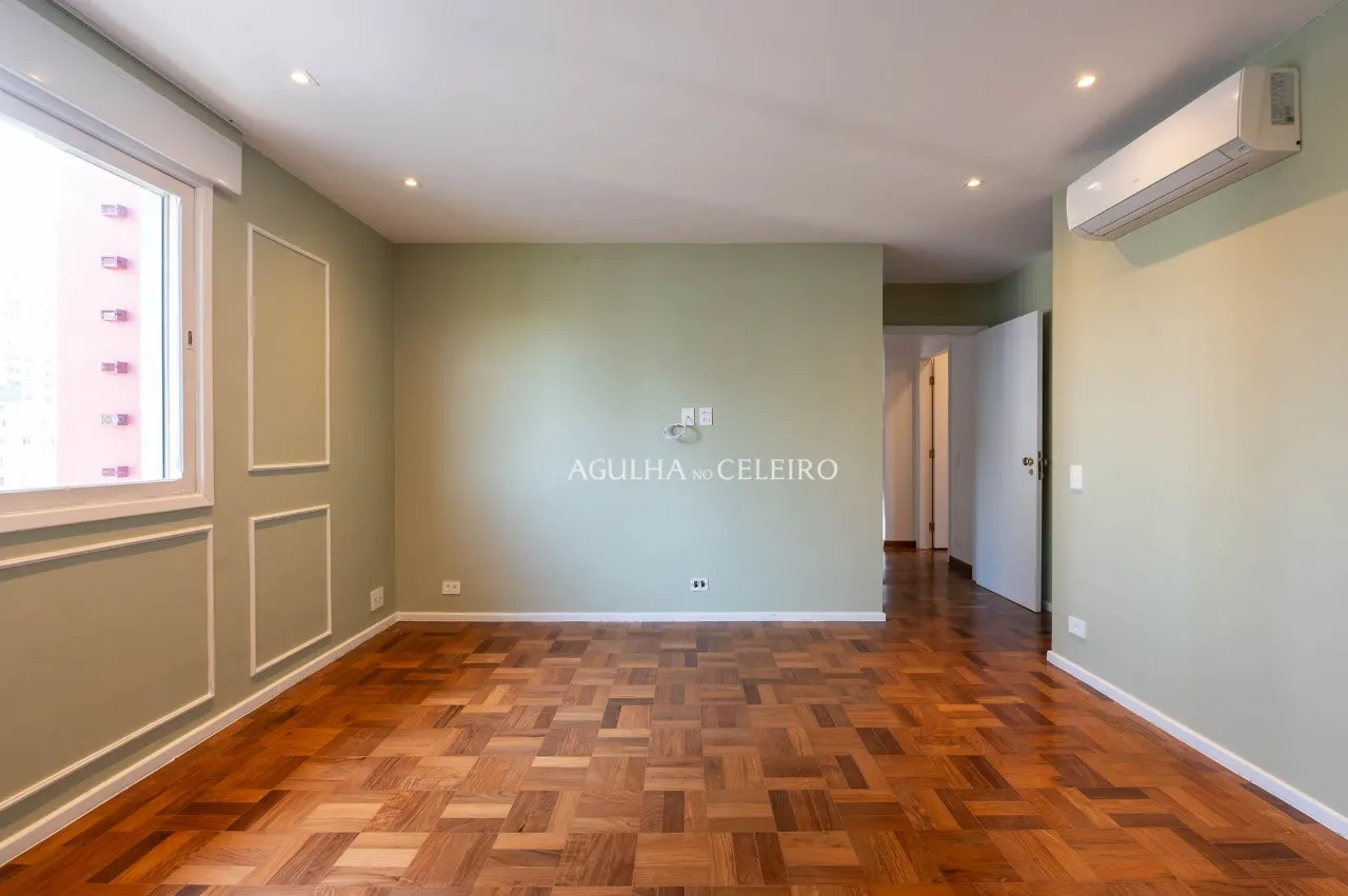 Oportunidade única em apartamento amplo no Itaim Bibi. – 21820