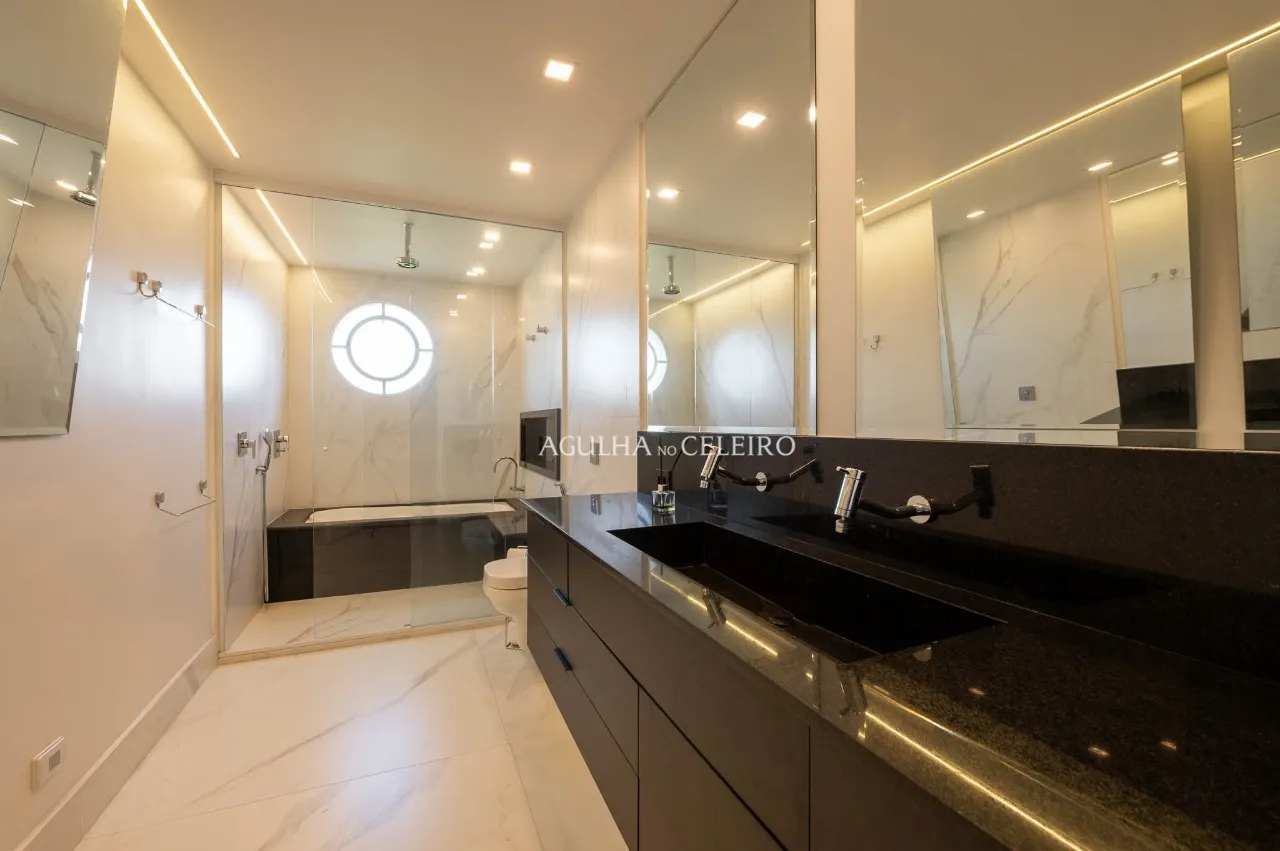Oportunidade única em apartamento amplo no Itaim Bibi. – 21820