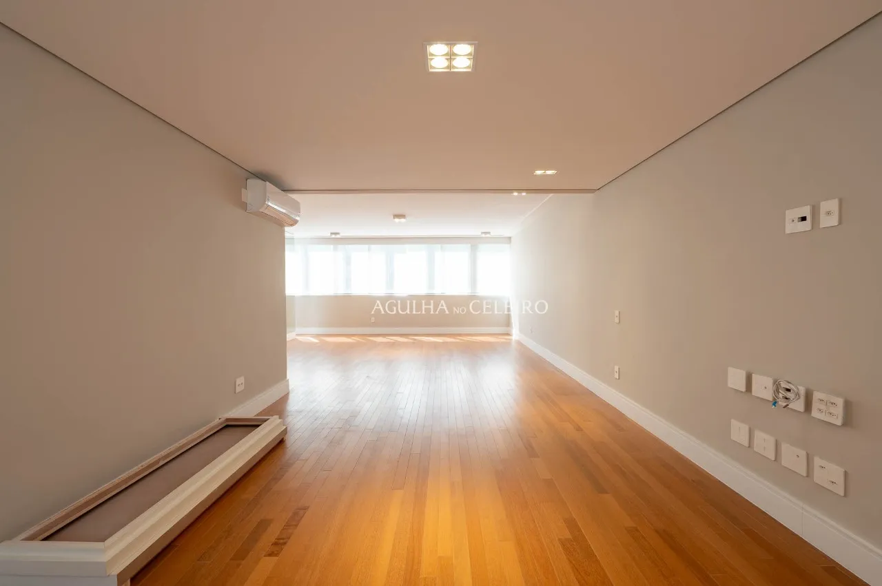 Apartamento reformado à venda no Jardim Paulista. – 21899