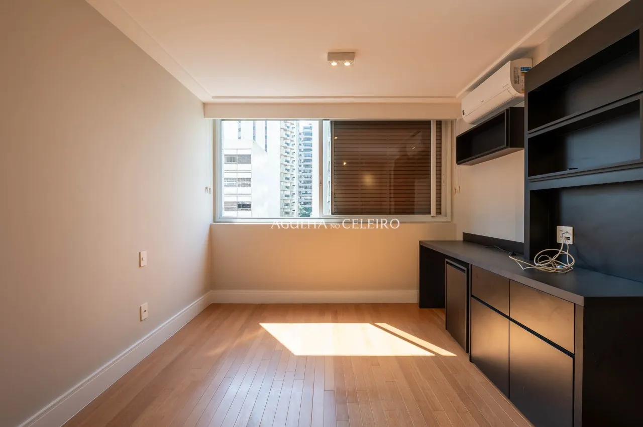 Apartamento reformado à venda no Jardim Paulista. – 21899