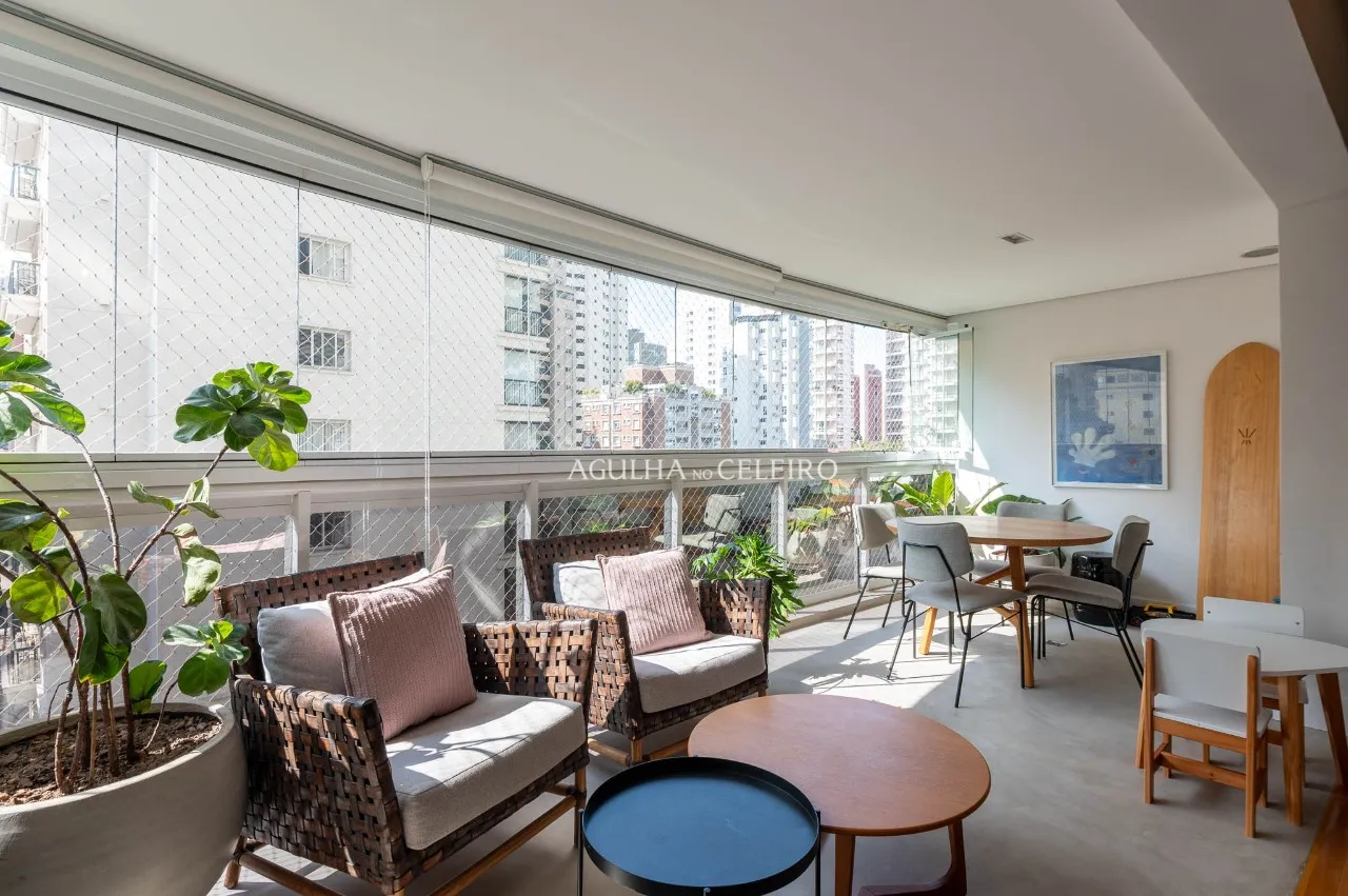 Venda na Vila Nova Conceição reformado com lazer – 8888