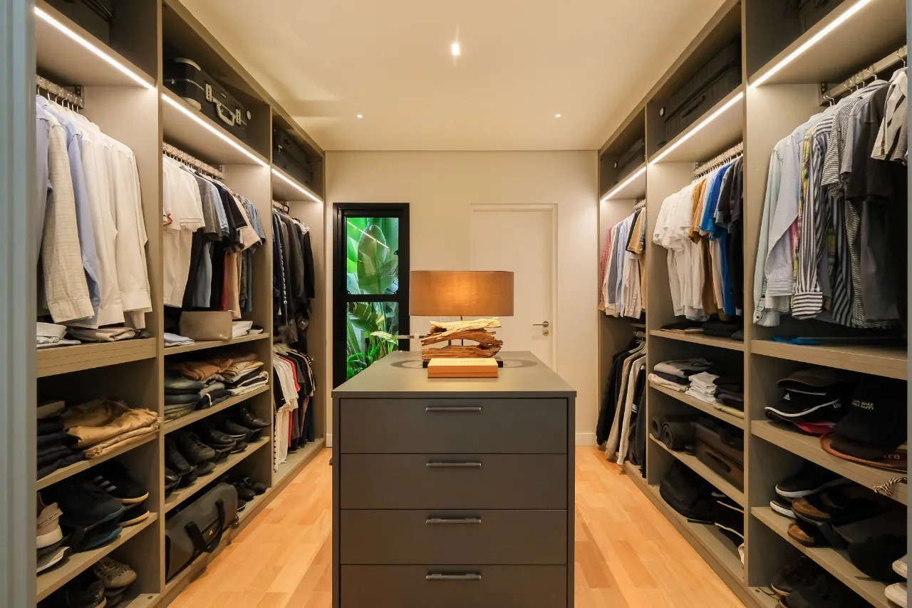 Um refúgio bem localizado à venda na Vila Nova Conceição. – 9100