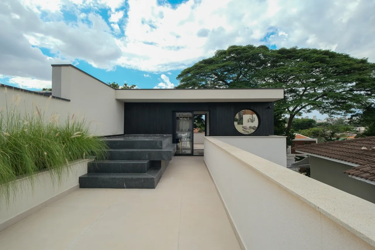 Um refúgio bem localizado à venda na Vila Nova Conceição. – 9100