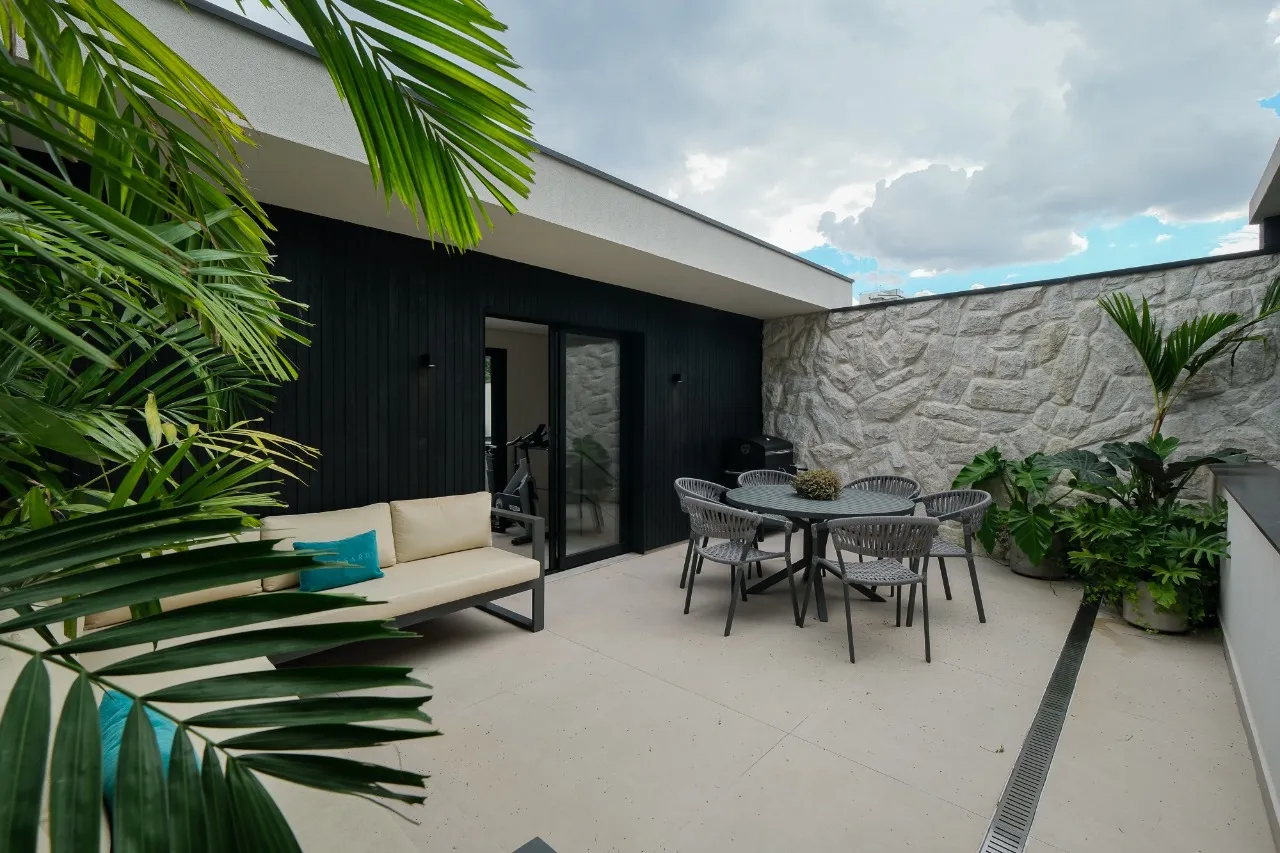 Um refúgio bem localizado à venda na Vila Nova Conceição. – 9100