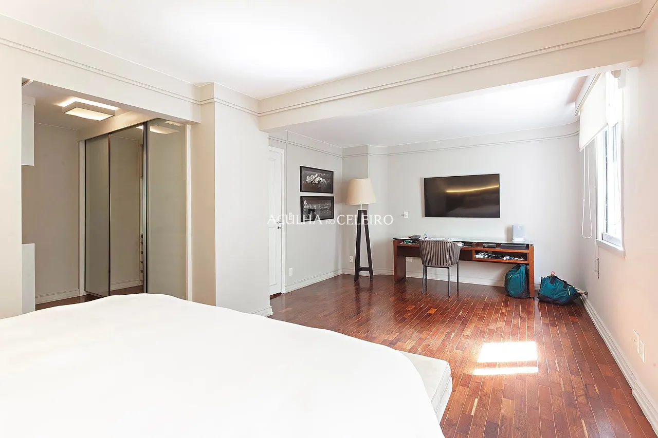 Apartamento com muito conforto em excelente localização à venda na Vila Nova Conceição. – 9523