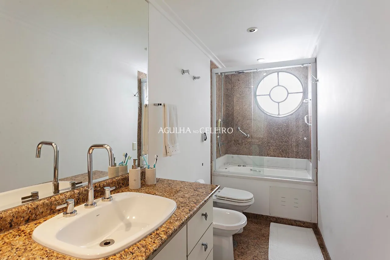 Apartamento com muito conforto em excelente localização à venda na Vila Nova Conceição. – 9523