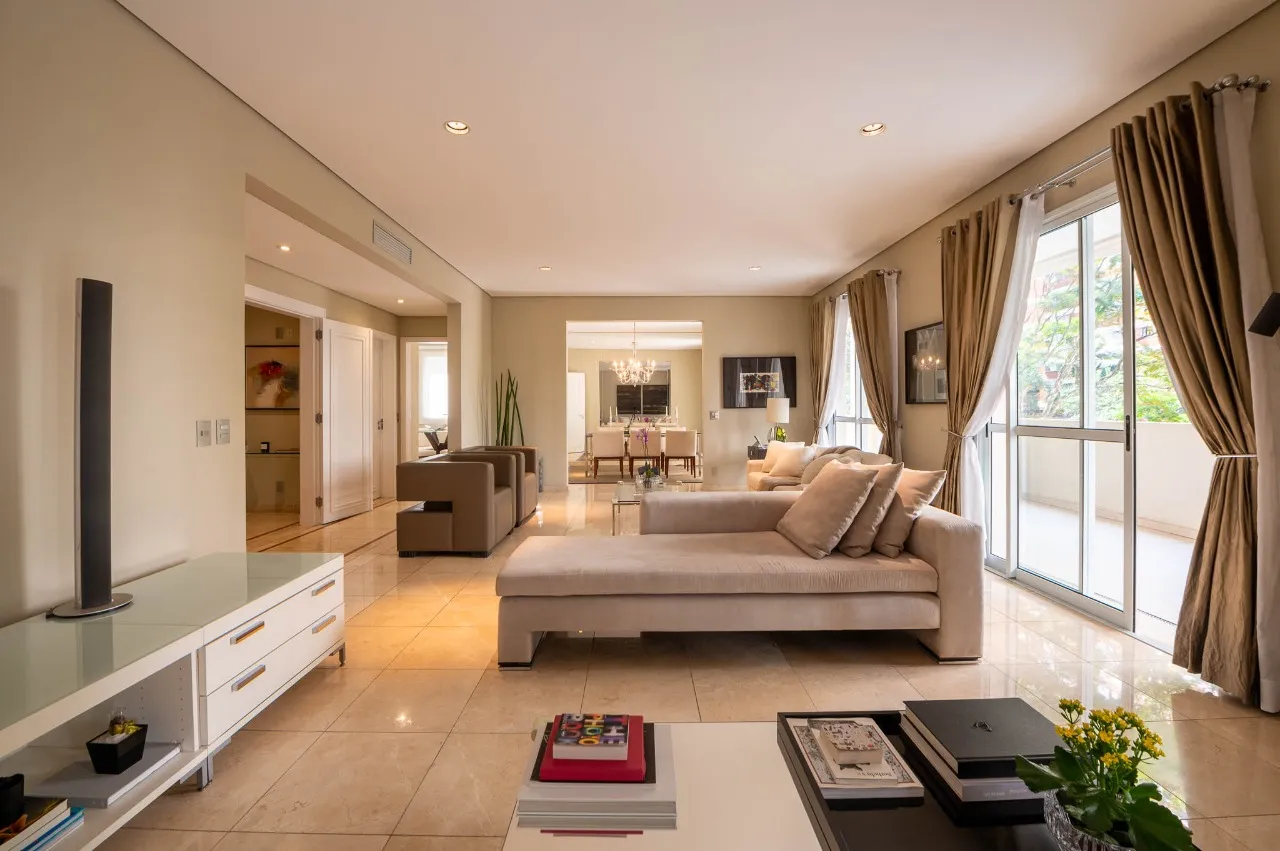 Apartamento à venda em prédio Neoclássico no Jardim América – 9547