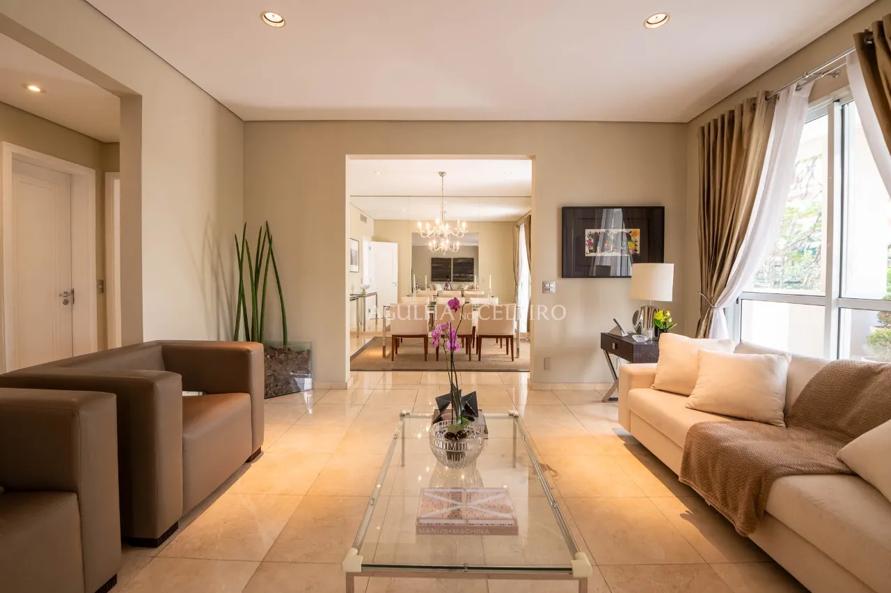 Apartamento à venda em prédio Neoclássico no Jardim América – 9547