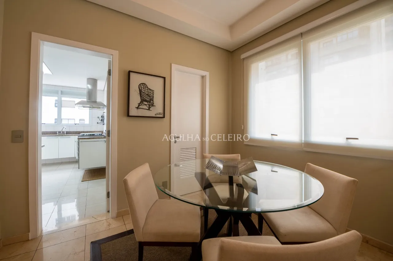 Apartamento à venda em prédio Neoclássico no Jardim América – 9547