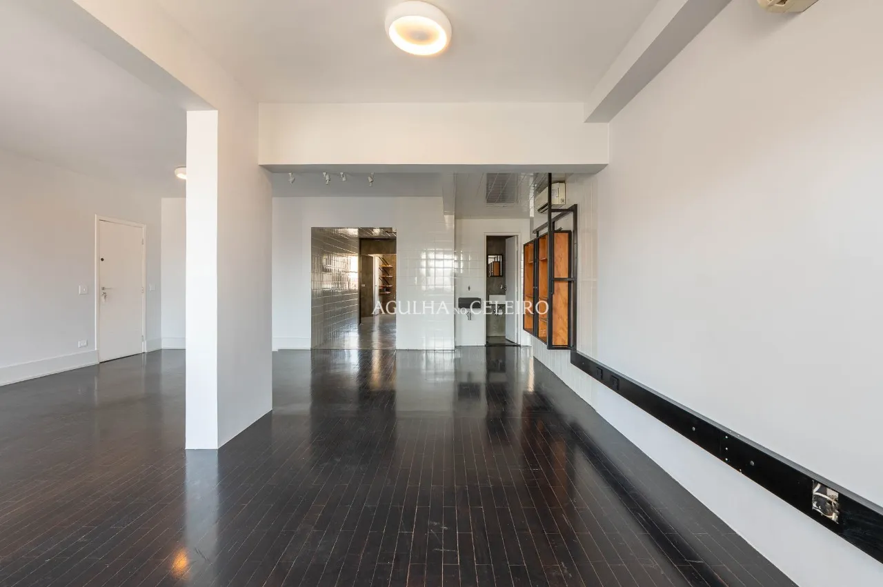 Apartamento iluminado e com vista na parte plana do Jardim América – AP3309