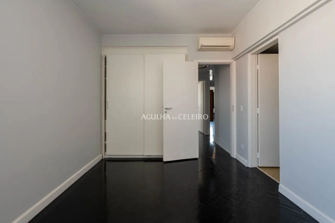 Apartamento iluminado e com vista na parte plana do Jardim América – AP3309