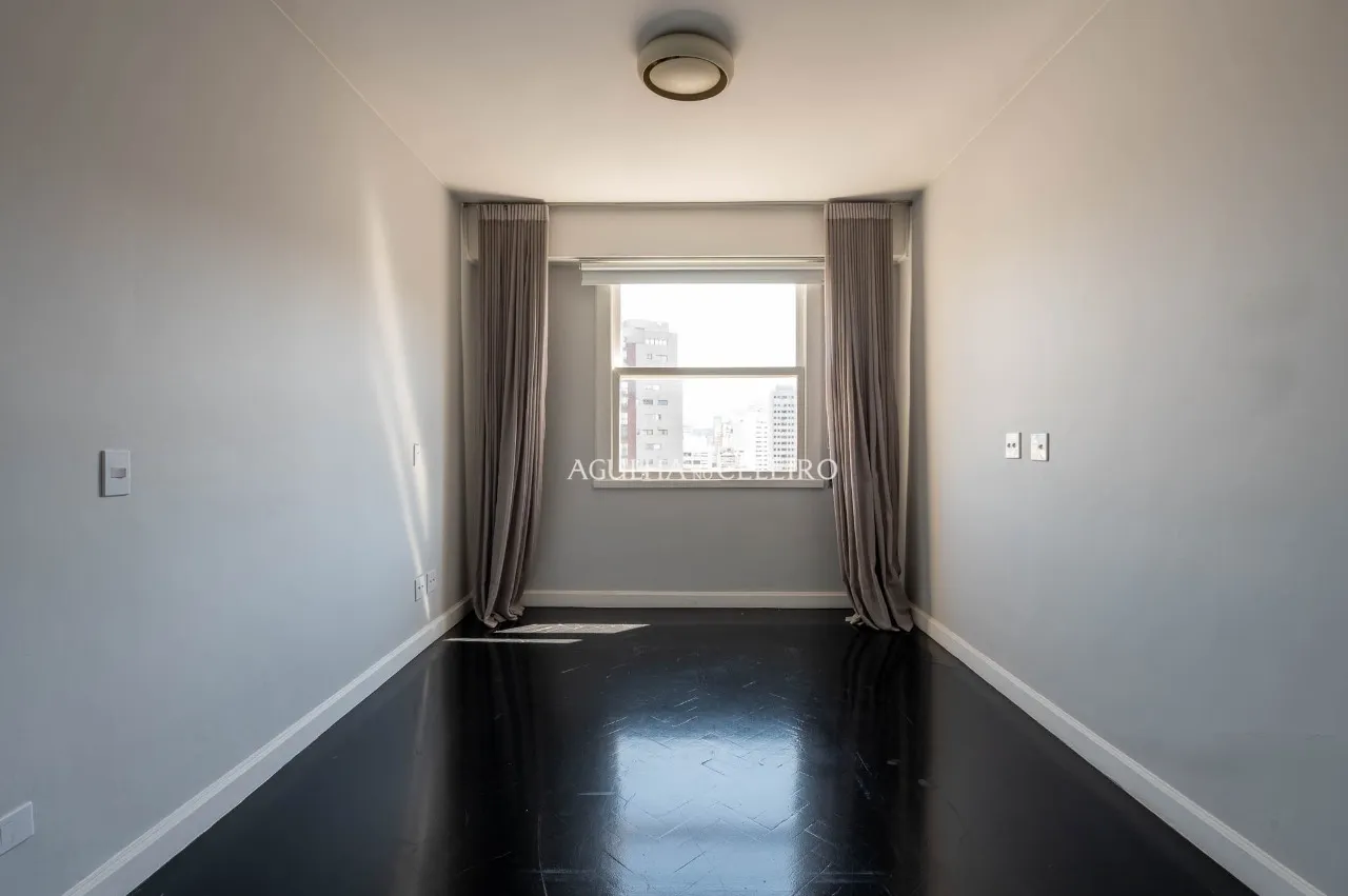 Apartamento iluminado e com vista na parte plana do Jardim América – AP3309