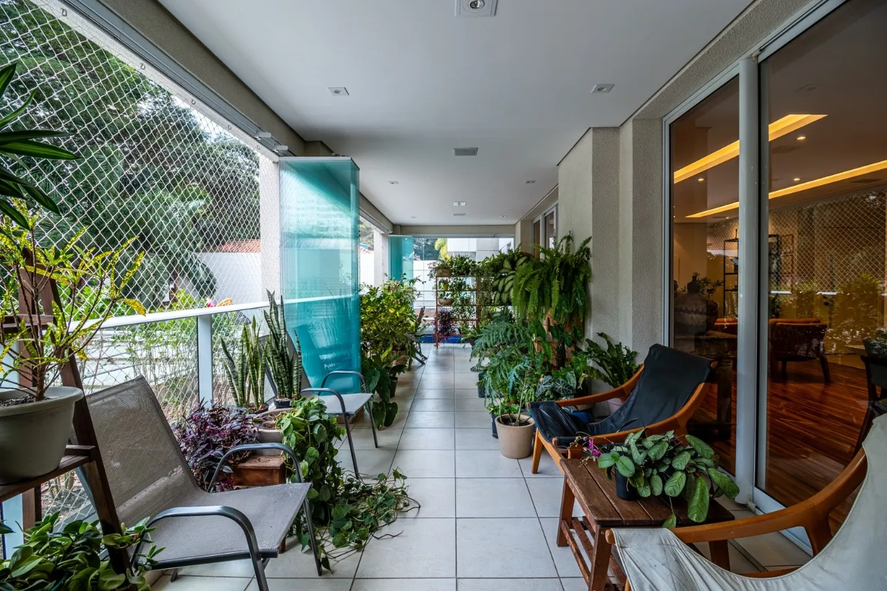 Apartamento reformado à venda em Campo Belo. – AP3778