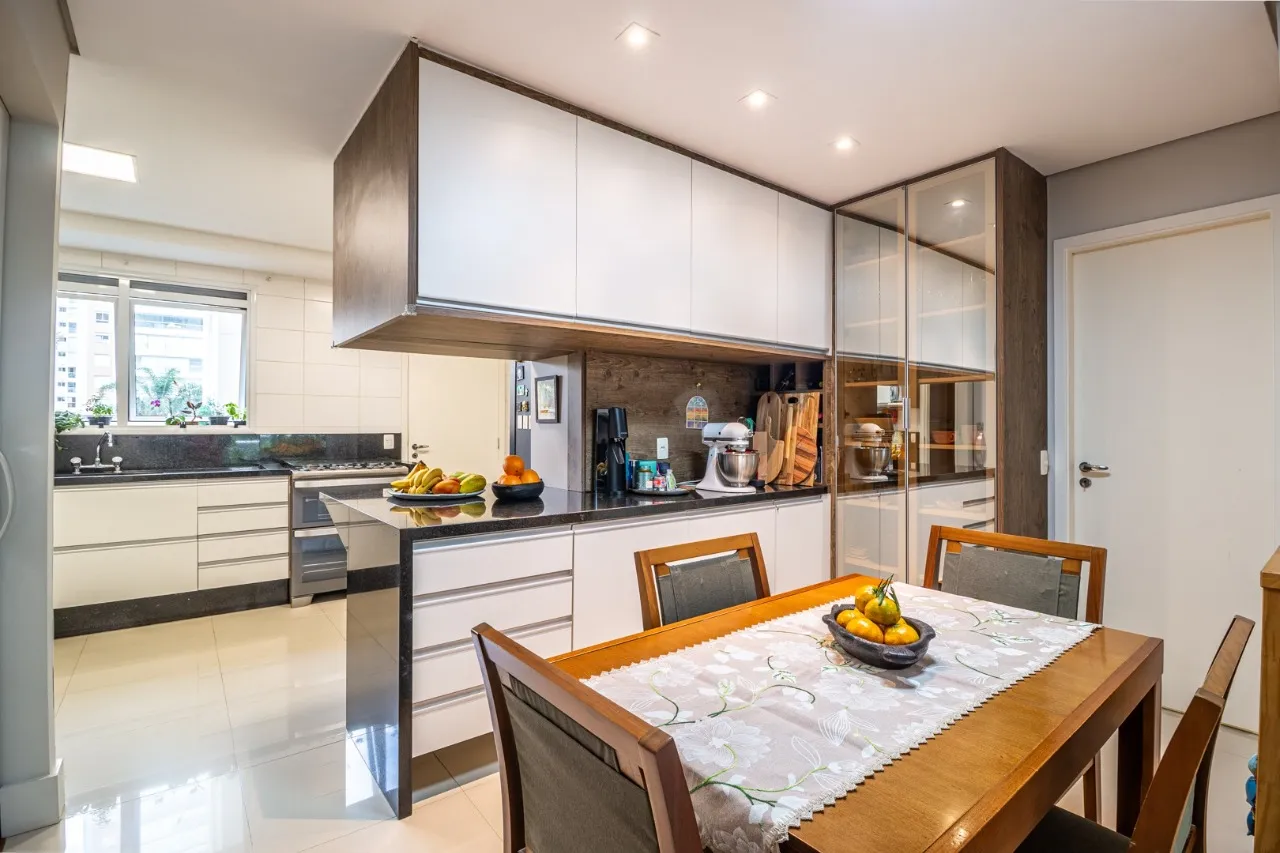 Apartamento reformado à venda em Campo Belo. – AP3778