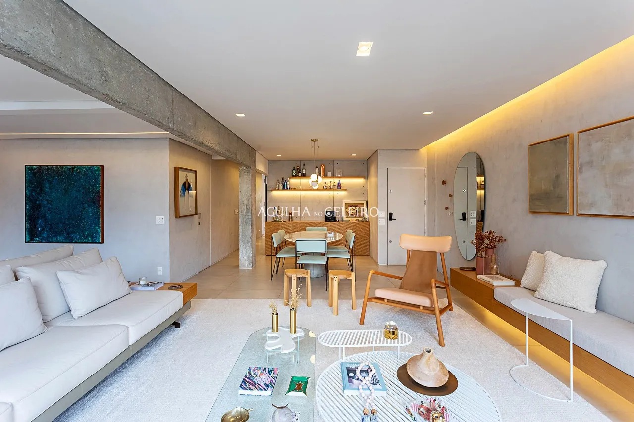 Apartamento reformado e mobiliado à venda no Jardim América – AP4185