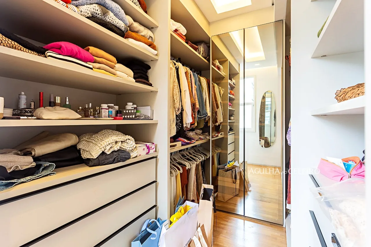 Apartamento reformado e mobiliado à venda no Jardim América – AP4185
