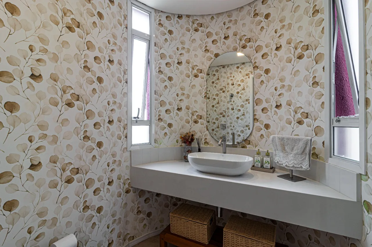 Apartamento reformado, espaçoso e com lazer à venda no Itaim Bibi – AP4857