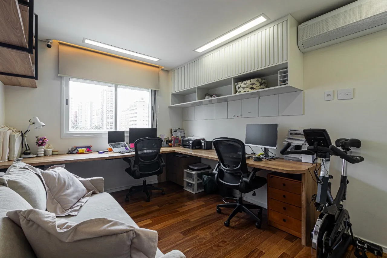 Apartamento reformado, espaçoso e com lazer à venda no Itaim Bibi – AP4857