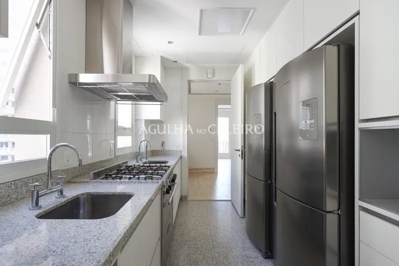Apartamento com vista maravilhosa para alugar no Jardim Paulistano. – AP5887