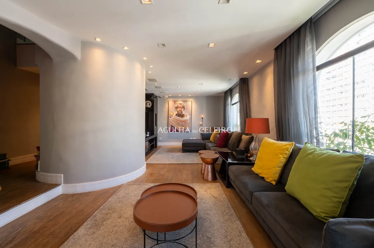 Apartamento duplex mobiliado em prédio Lindenberg na parte plana do Jardim América – AP6946