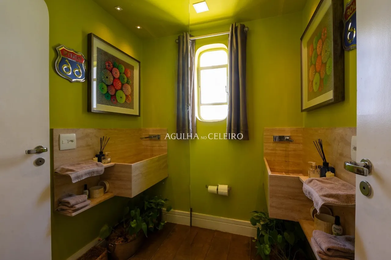 Apartamento duplex mobiliado em prédio Lindenberg na parte plana do Jardim América – AP6946