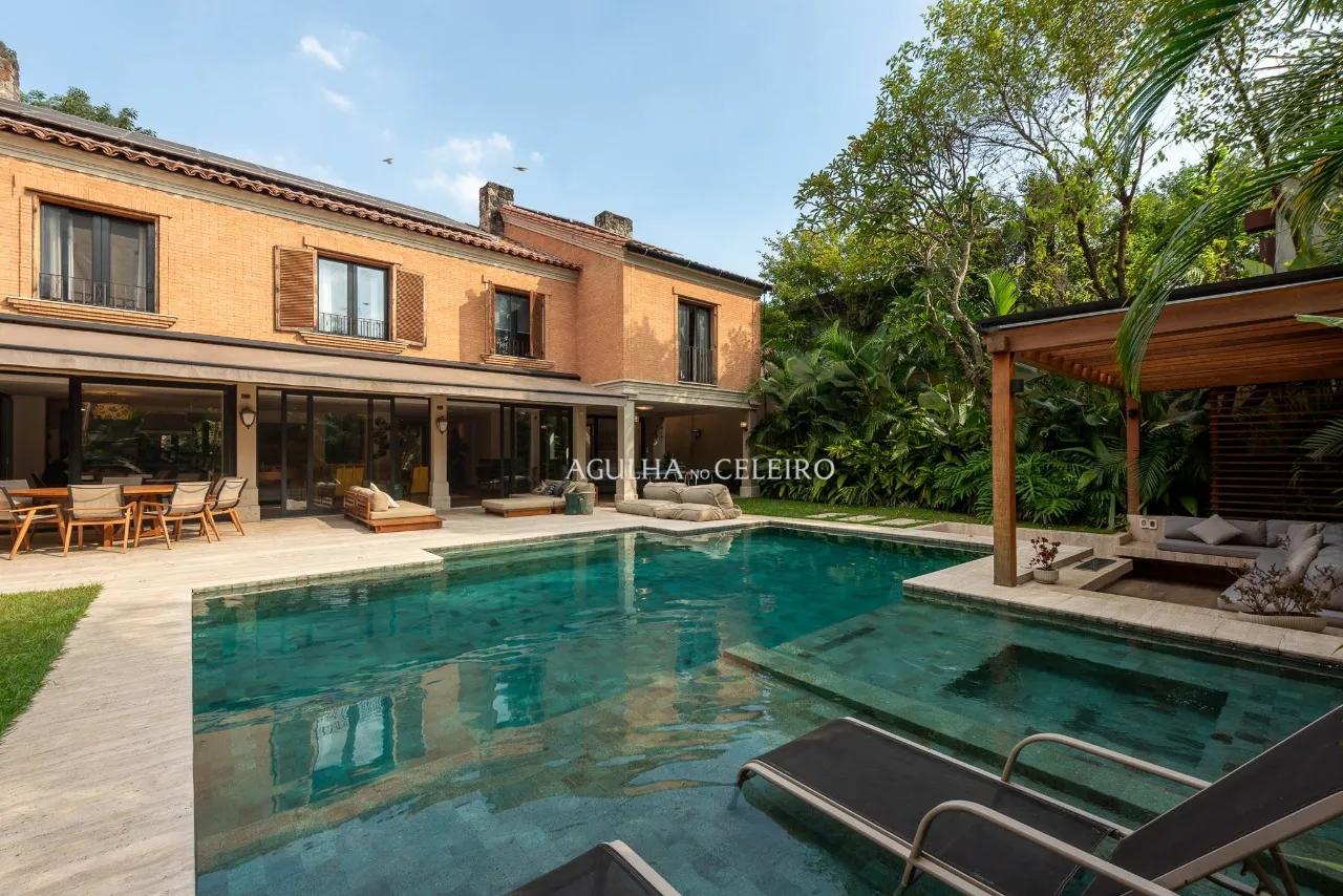 Casa maravilhosa projetada por Rosana Collet à venda no Jardim Europa – CA0224