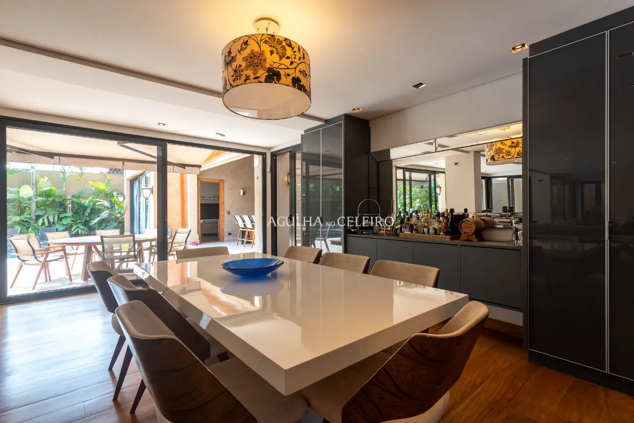 Casa maravilhosa projetada por Rosana Collet à venda no Jardim Europa – CA0224