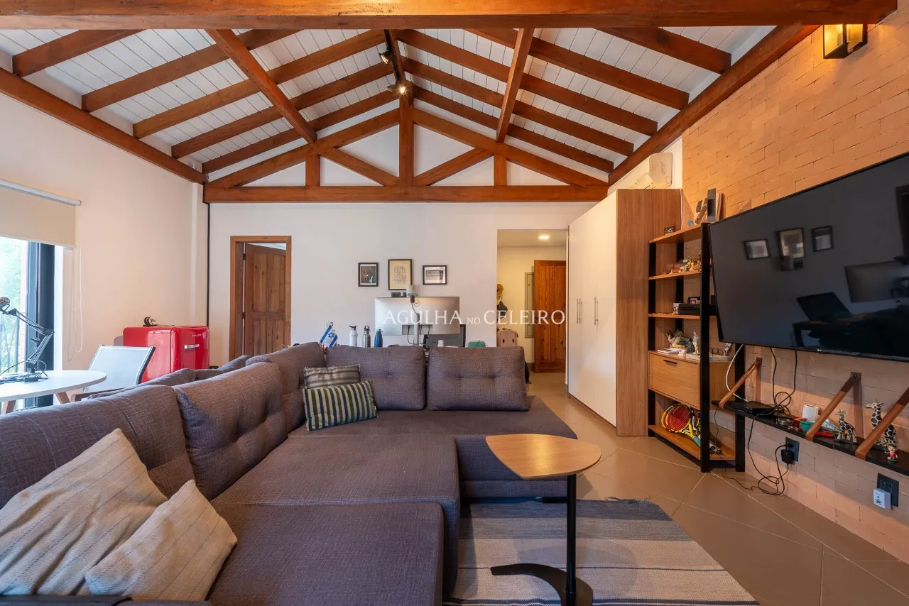 Casa maravilhosa projetada por Rosana Collet à venda no Jardim Europa – CA0224