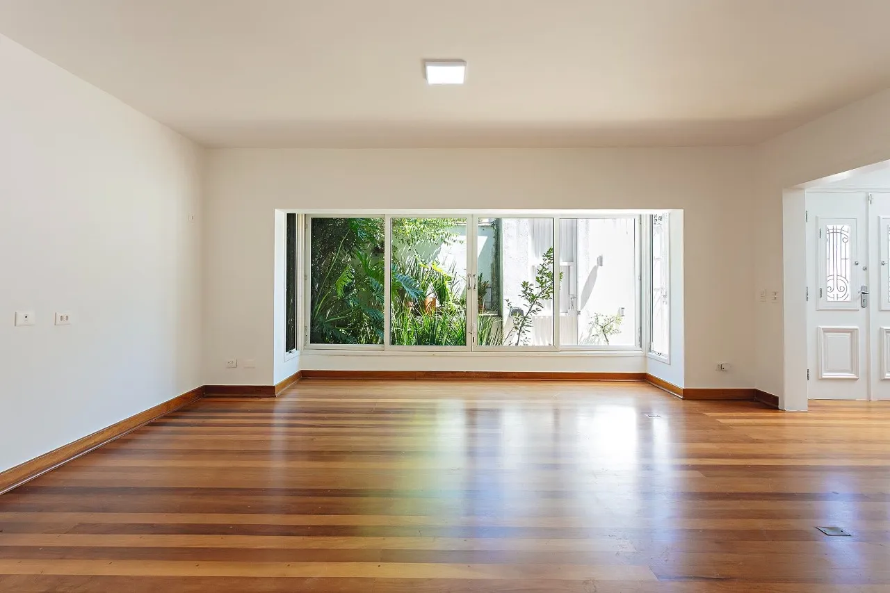 Casa com charme no Jardim Paulistano – CA0504