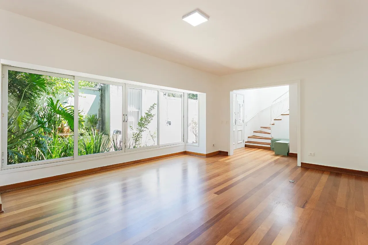 Casa com charme no Jardim Paulistano – CA0504