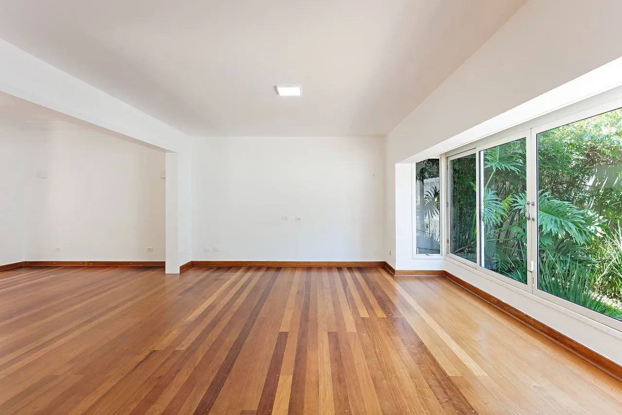 Casa com charme no Jardim Paulistano – CA0504