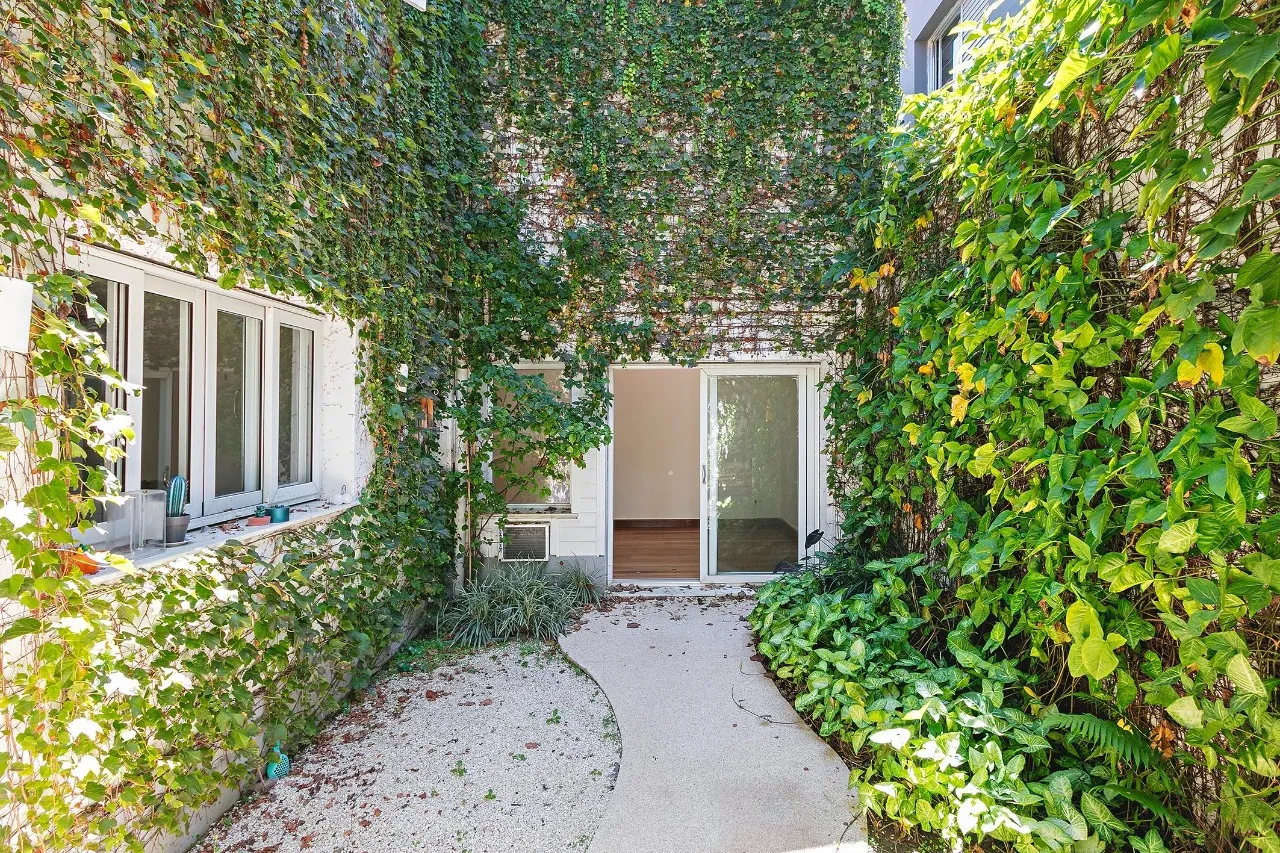 Casa com charme no Jardim Paulistano – CA0504