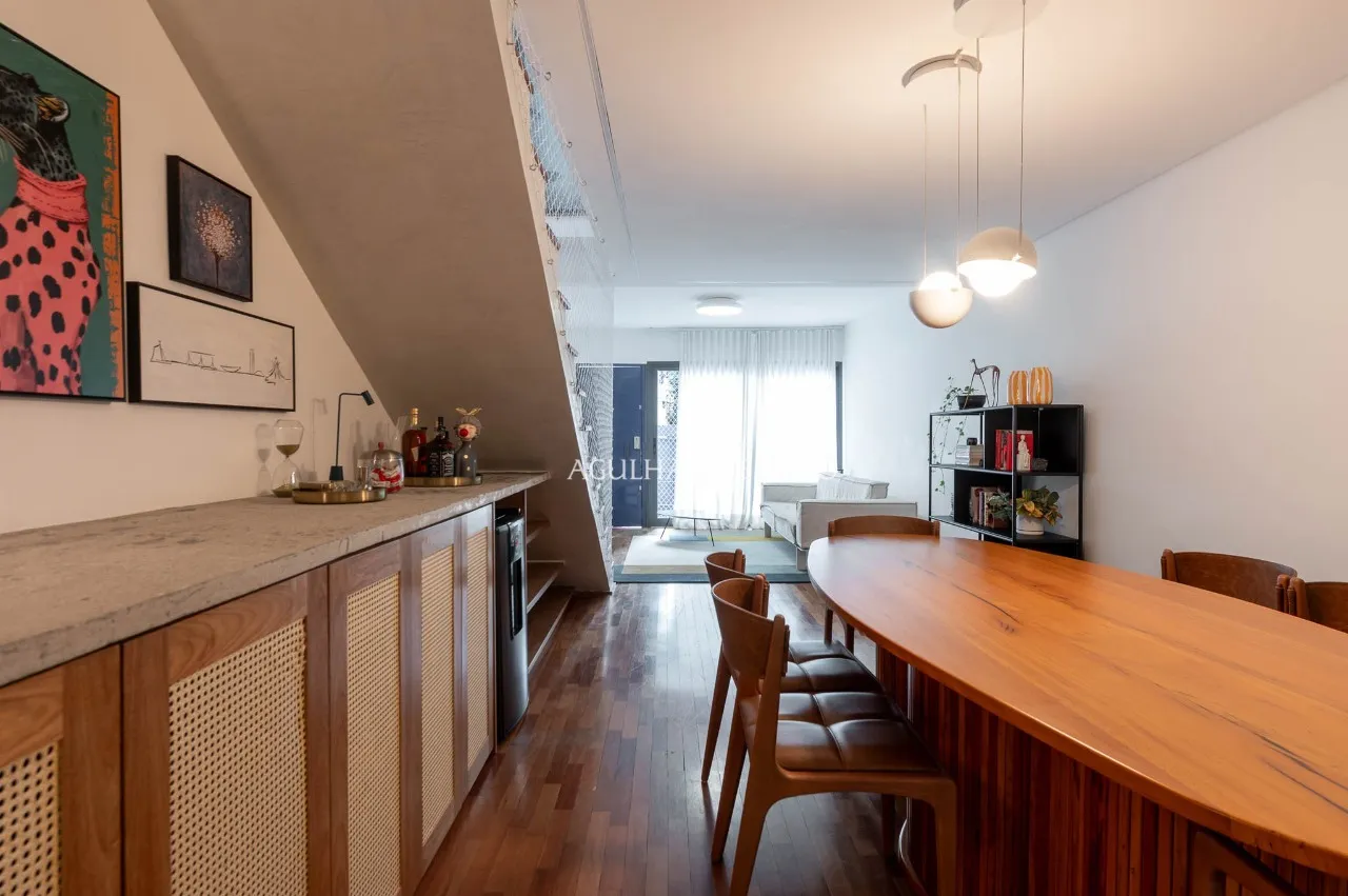 Casa com 2 Quartos à Venda na Vila Nova Conceição. – CA0593