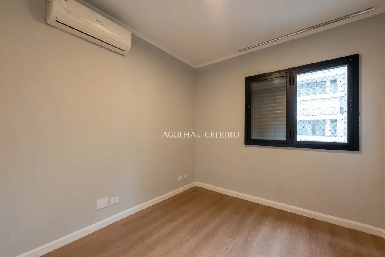 Cobertura com piscina à venda no Itaim Bibi – CO0511