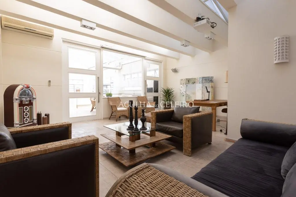 Cobertura duplex com vista maravilhosa à venda na Vila Nova Conceição – CO0525